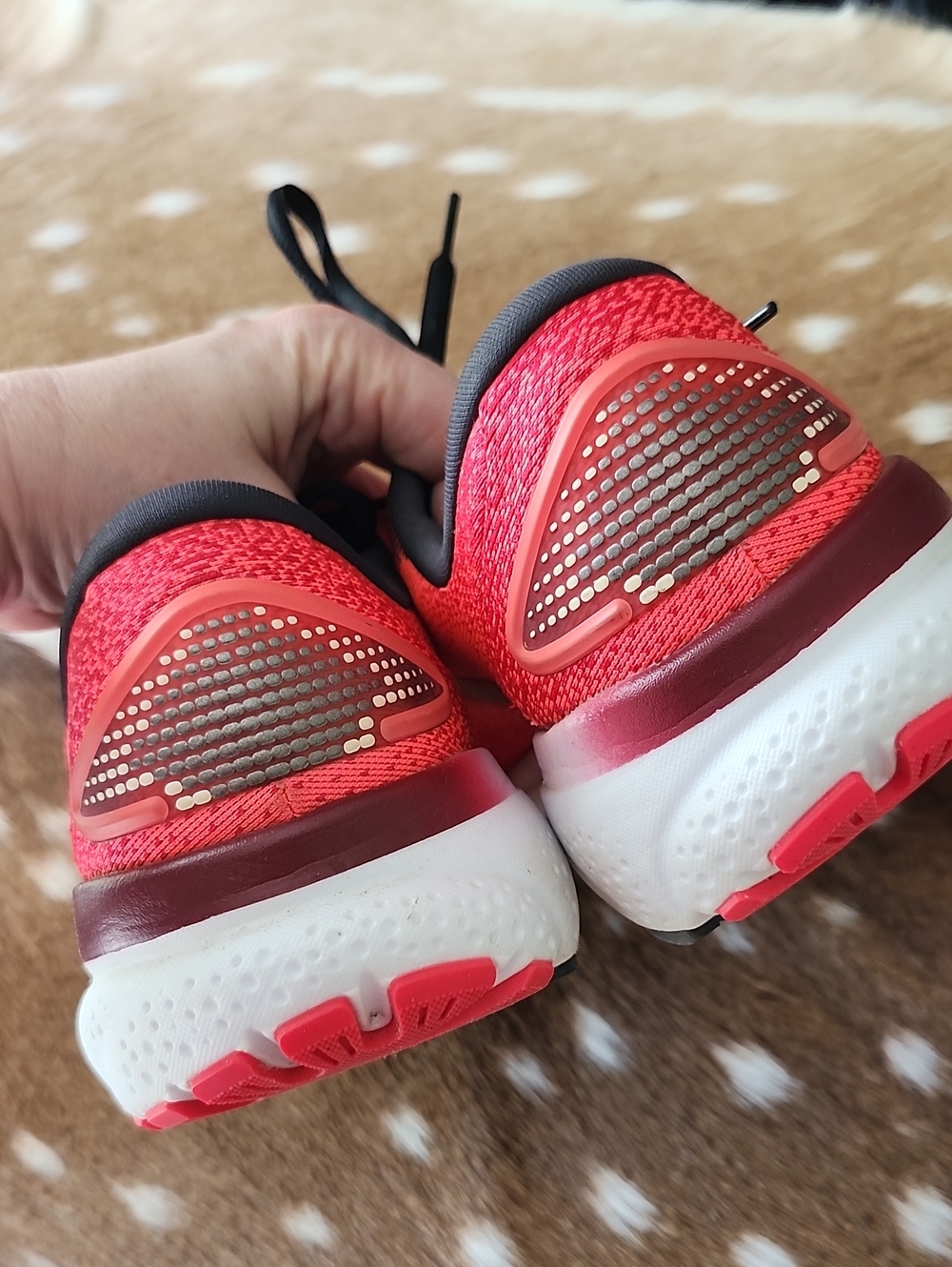 Brooks Ghost 16 Pink and Black Running Shoes Sz 8 - Picture 3 of 5